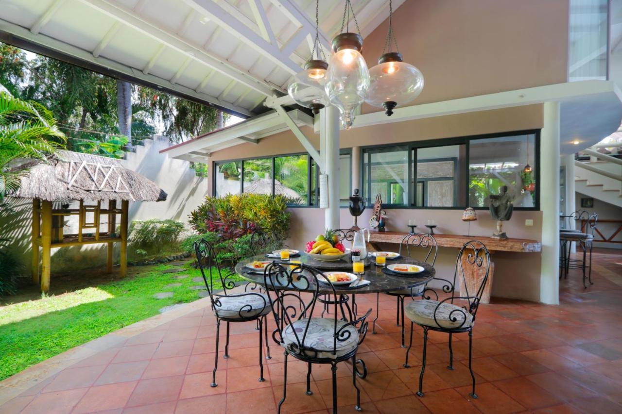 La Villa Oberoi Seminyak Buitenkant foto